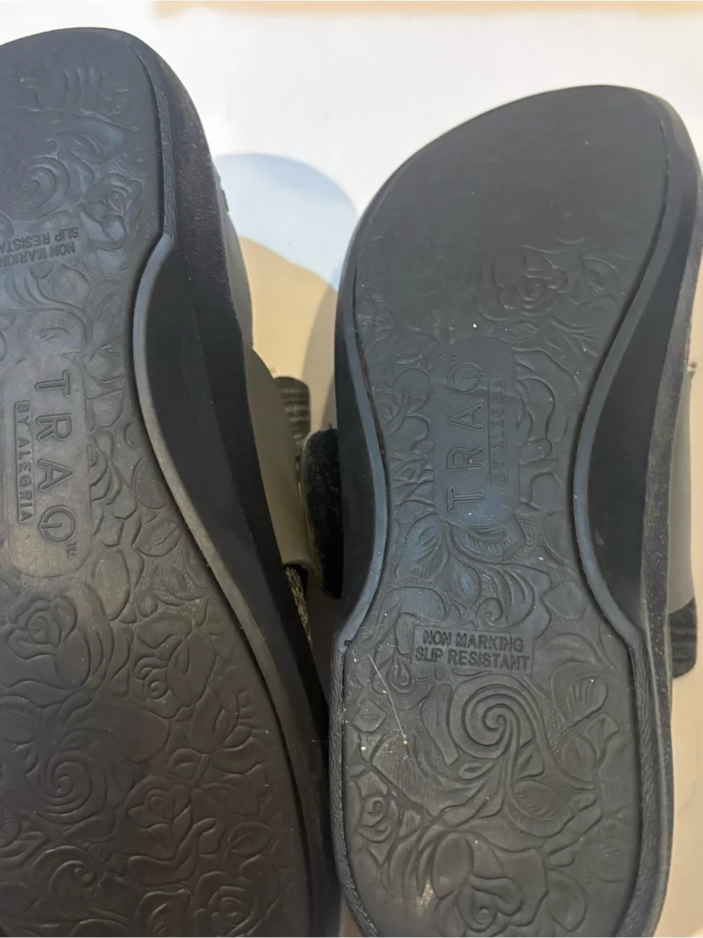 Alegria TRAQ Alegria Dasher Sport Rocker Slip-On size 40 US 9.5